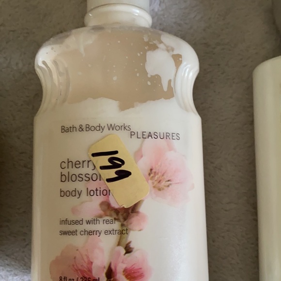 Bath & Bodyworks Lotions - Picture 3 of 8